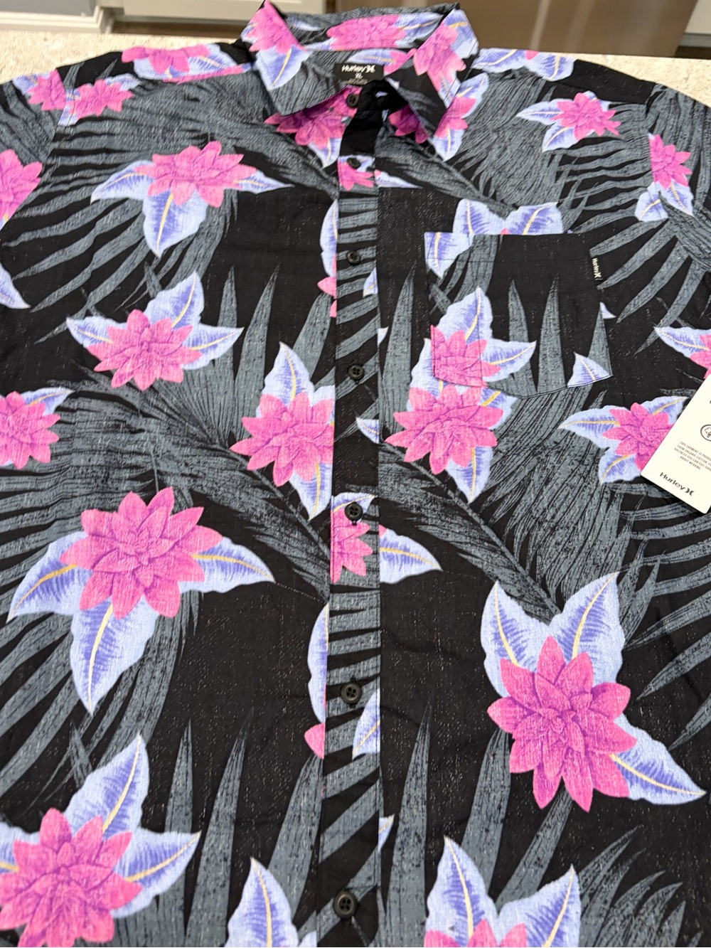 Hurley Organic Cotton Black Floral Short-Sleeve Button-Up Shirt-XL NWT - Picture 3 of 10